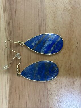 Gold-Trim Blue Teardrop Stone Earrings